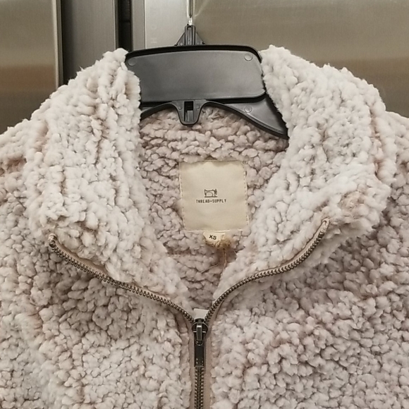 💕THREAD & SUPPLY💕 Arctic Fleece Vest Smoke Rose - Picture 5 of 9